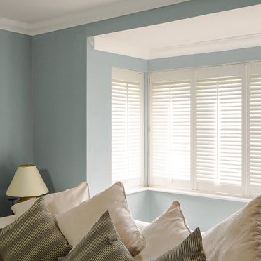 Green_bay_window_shutters