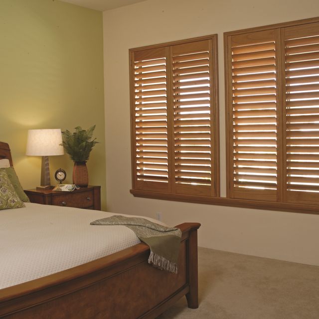 Bedroom_wooden_shutters